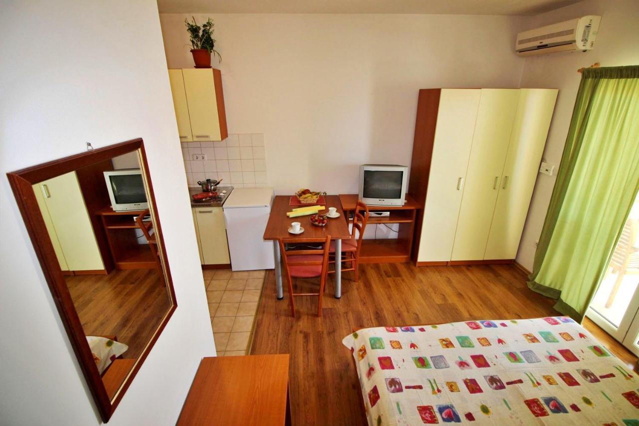 Apartments Marko Nemira Omis Ngoại thất bức ảnh