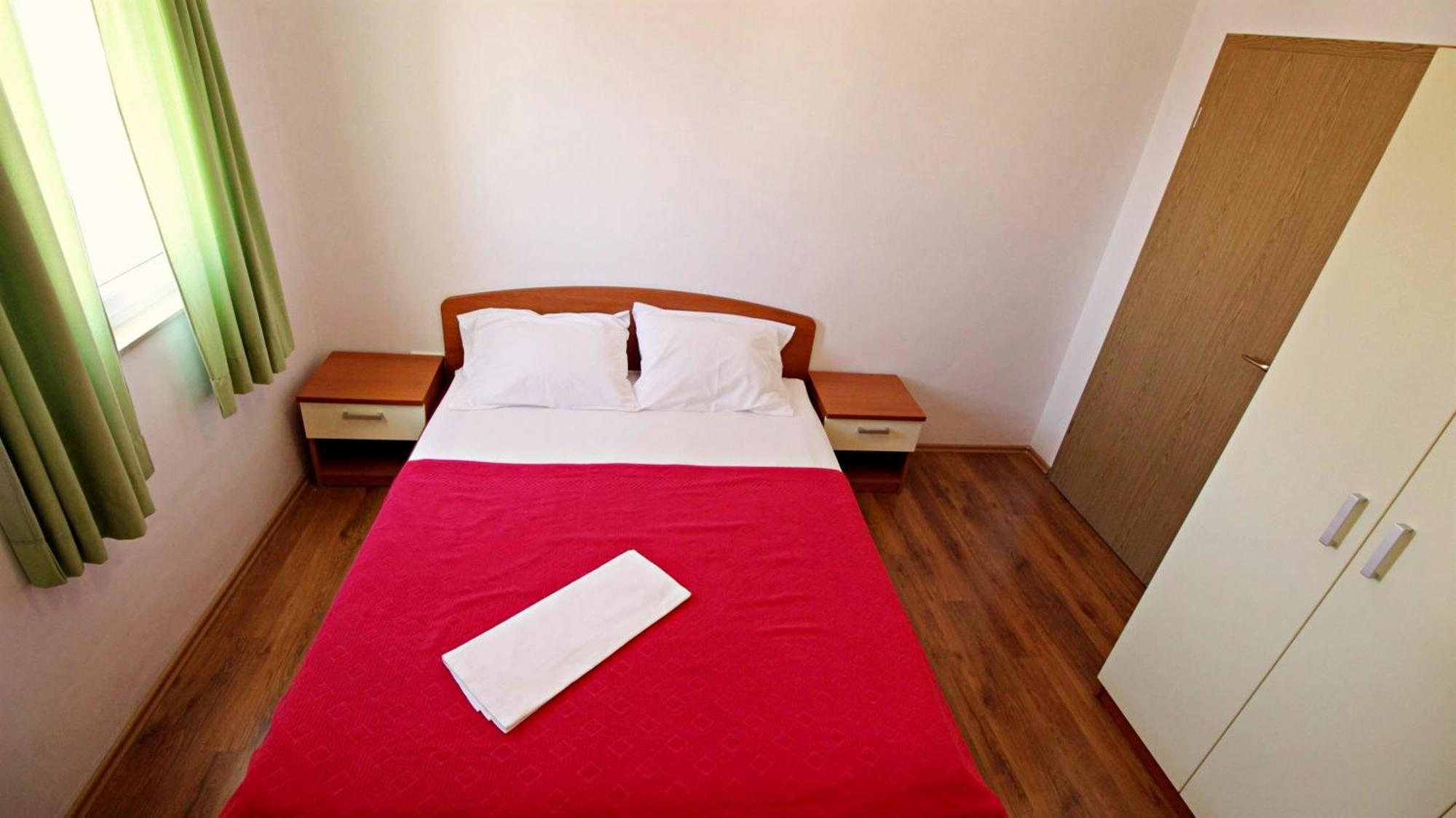 Apartments Marko Nemira Omis Phòng bức ảnh