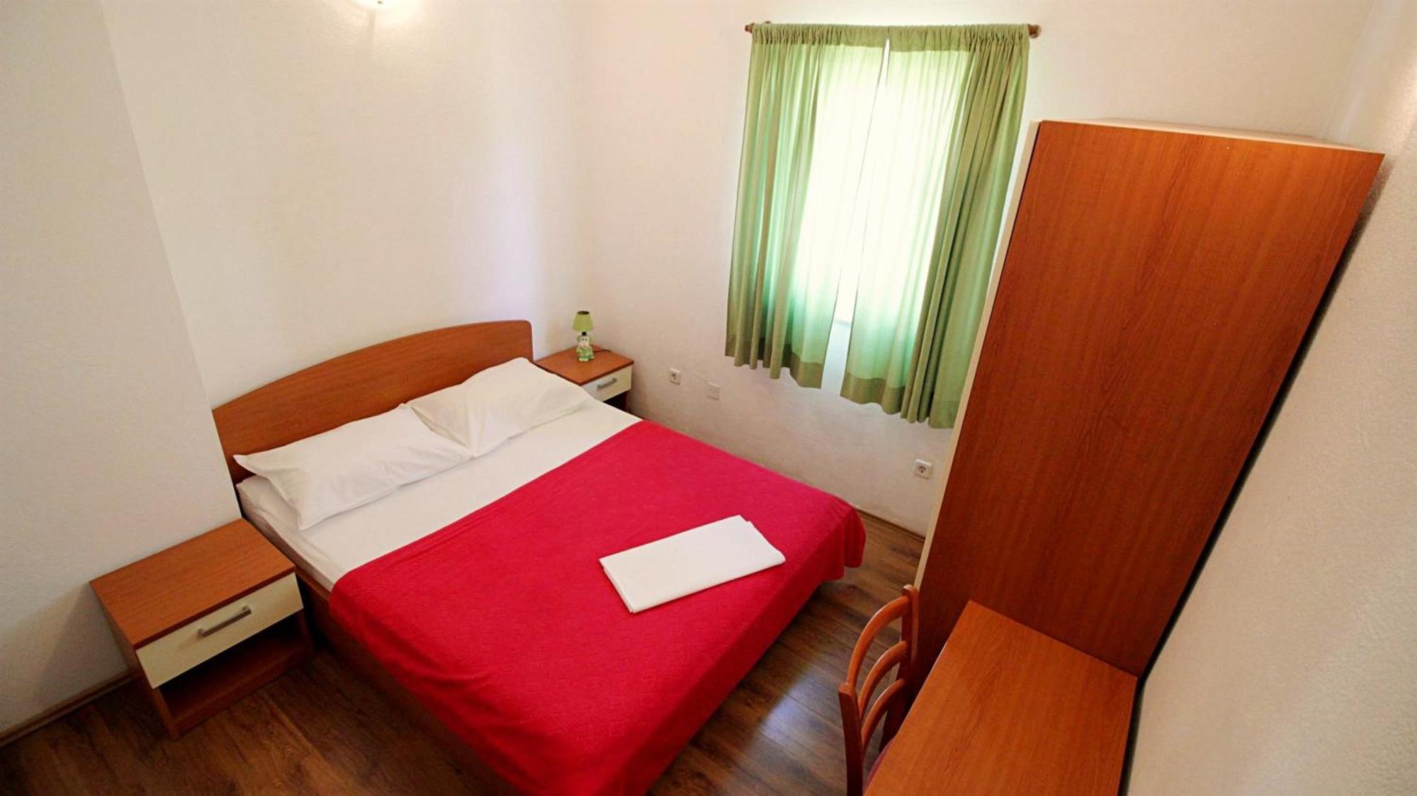 Apartments Marko Nemira Omis Phòng bức ảnh
